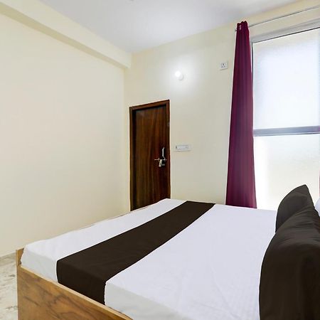 Hotel O Rn Chinhat ภายนอก รูปภาพ