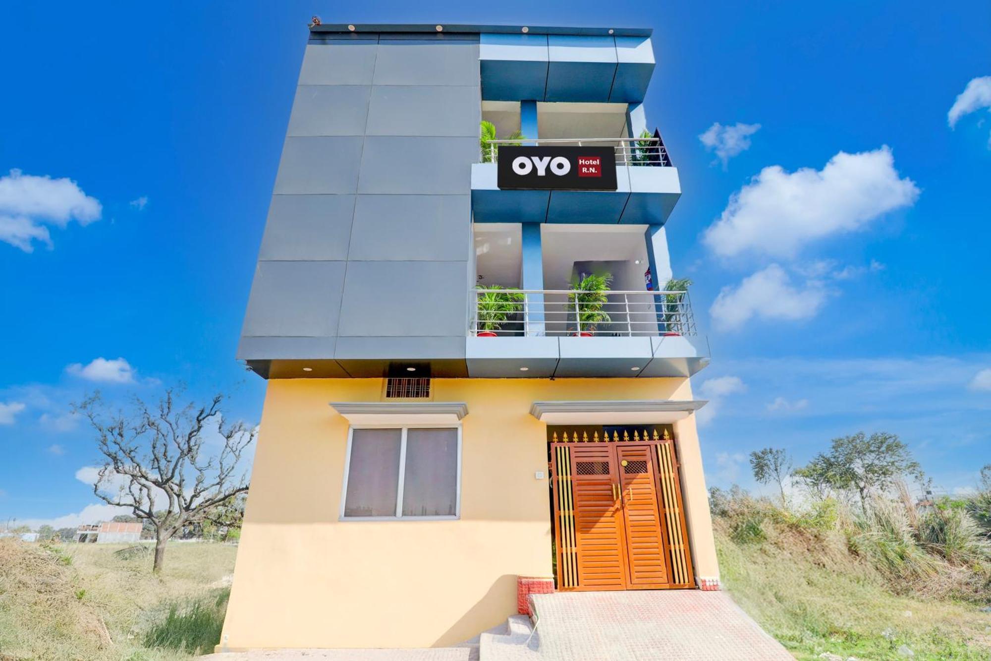 Hotel O Rn Chinhat ภายนอก รูปภาพ